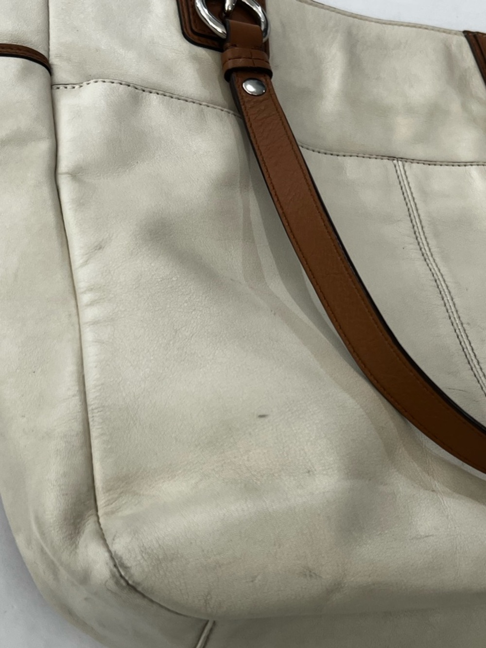 Authentic Coach Legacy Leather Tote – Cream w/ Brown Trim - Picture 13 of 14
